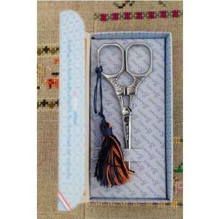 blue scissors presentation box