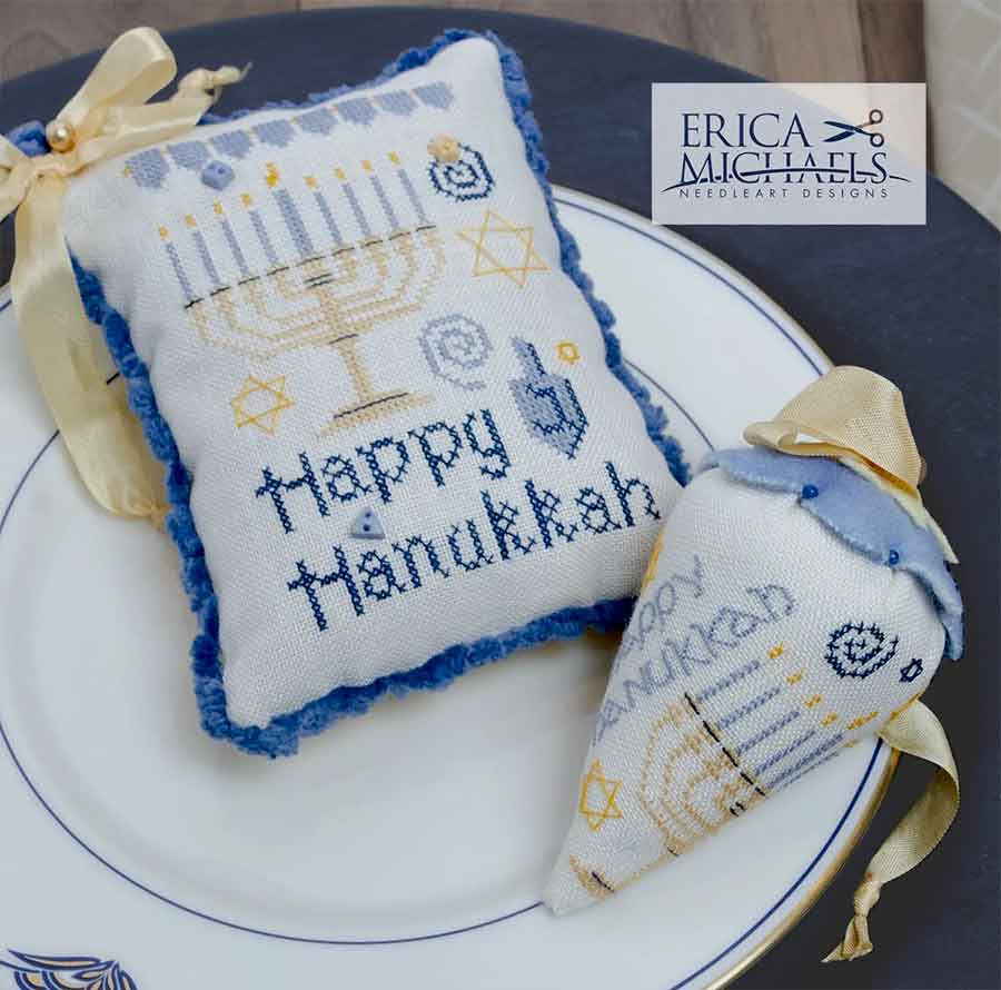 happy hanukkah pattern