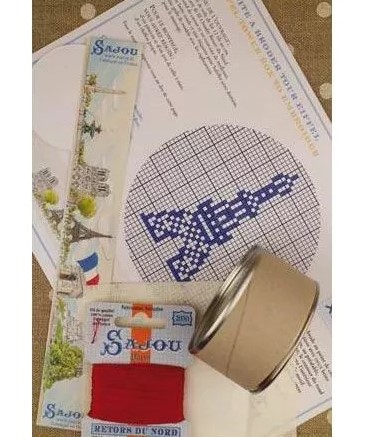 red eiffel tower box kit by Sajou